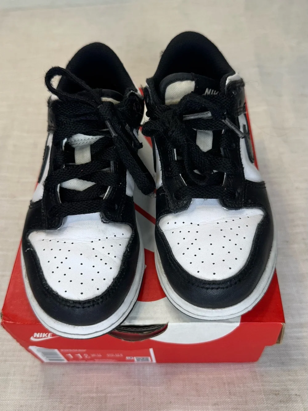 Nike Dunk Panda Kids Low-Top Sneakers in Black and White